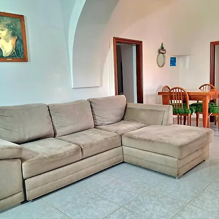 Trulli Delle Rose * مارتينا فرانكا